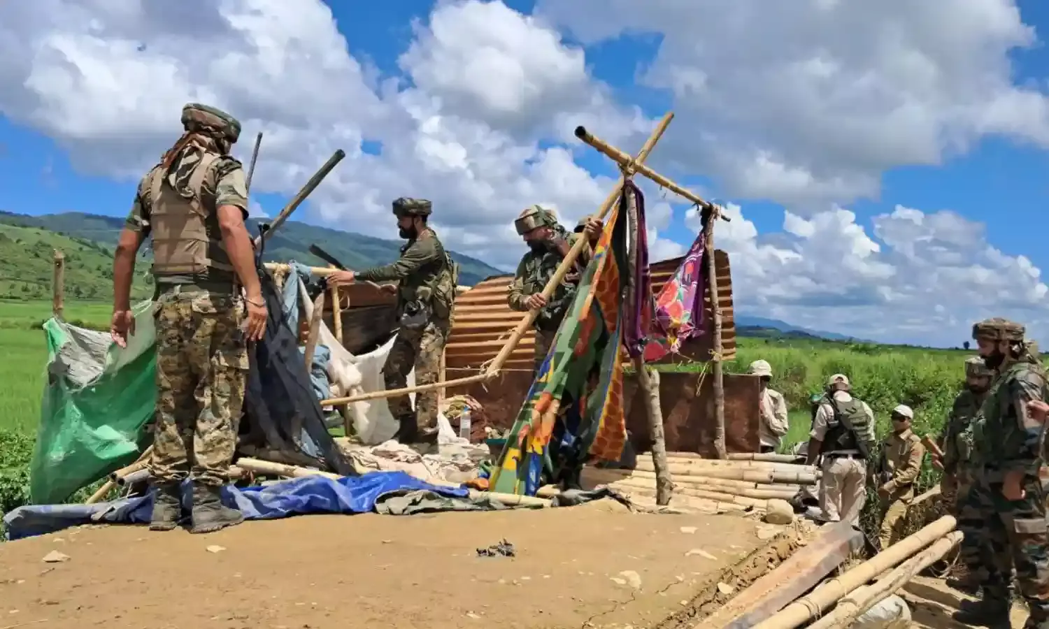 मणिपुर में मिसाइल हमले के बाद स्थिति हुई तनावपूर्ण, पुलिस और सुरक्षा बल ने संभाला मोर्चा