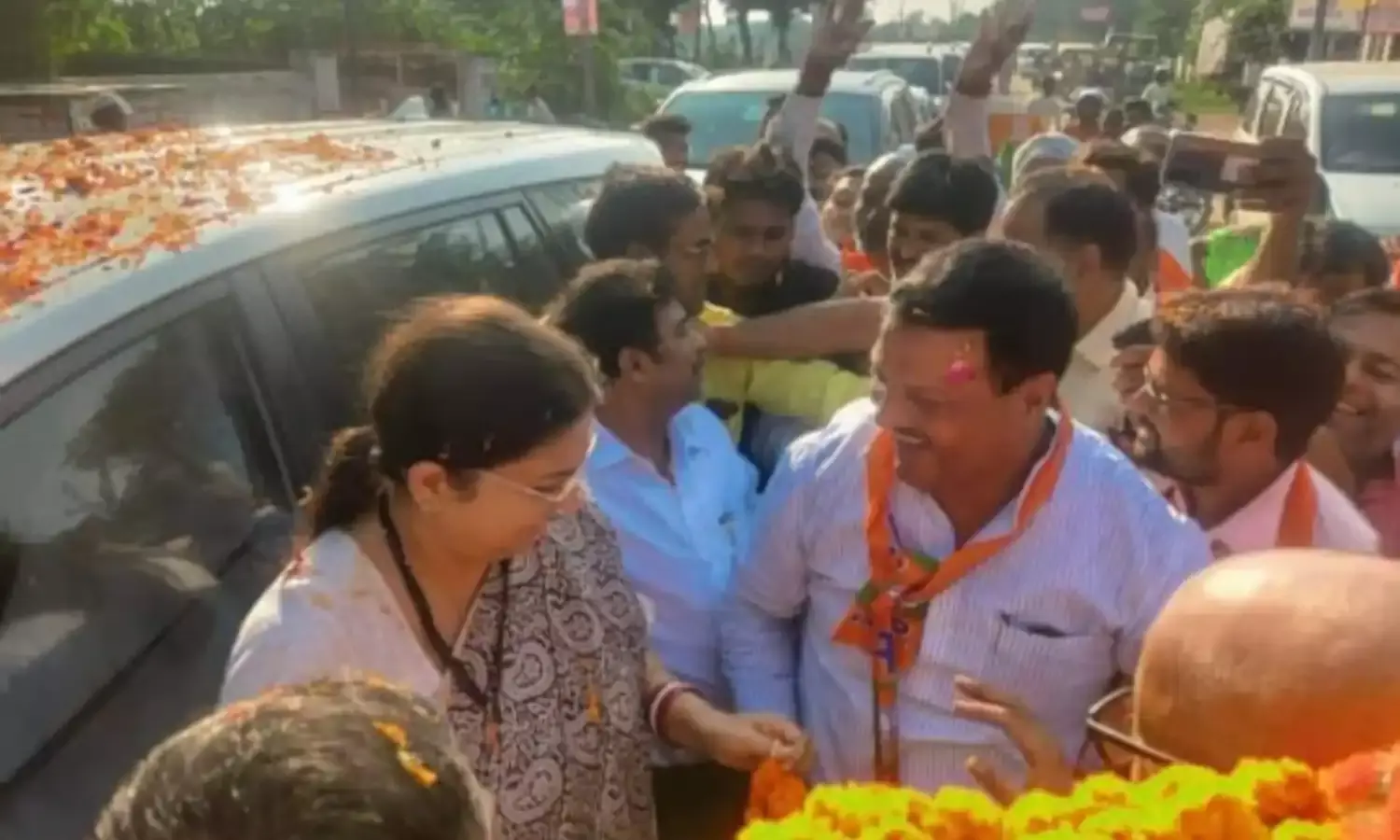 अमेठी में भाजपा को तीन लाख और स्मृति ईरानी को बीस हजार का लक्ष्य...