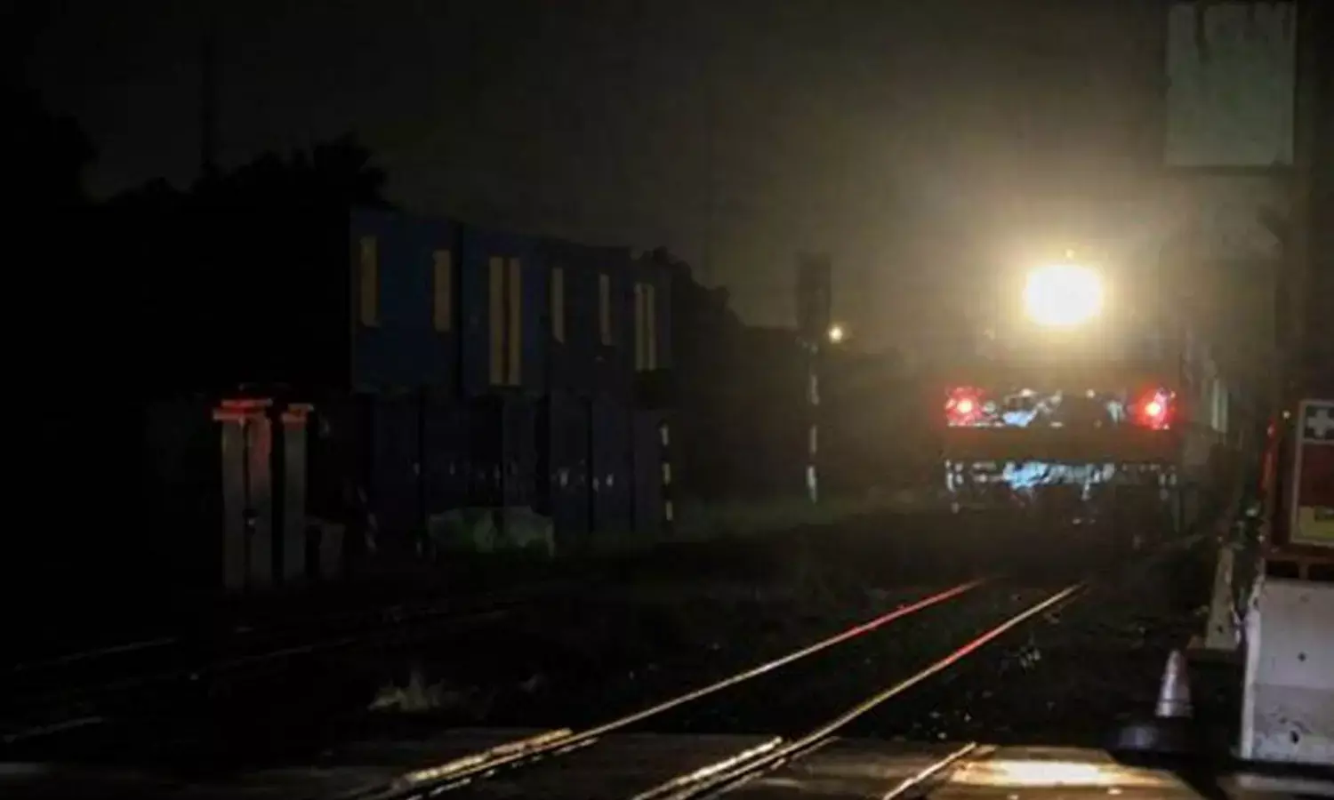 कालिंदी एक्सप्रेस मामले में FIR दर्ज, IB - STF जांच में जुटी, ट्रेक पर भरे सिलेंडर से टकराई थी ट्रेन