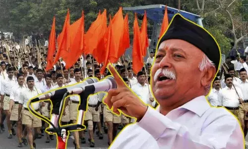 परिवार की तीन पीढ़ियां RSS में, डॉक्टर की नौकरी छोड़ संघ से जुड़े, जानिए मोहन भागवत के बारे में सब कुछ