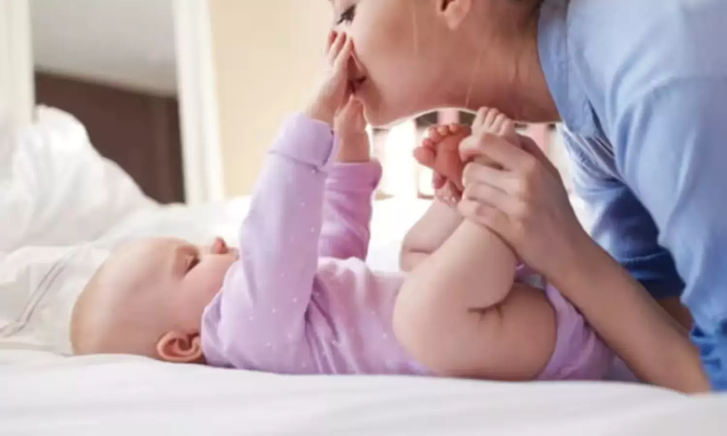 नवजात शिशु में डेंगू के लक्षण और पहचान: ध्यान देने योग्य संकेत