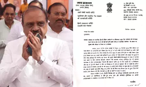 हरदोई स्टेशन से फ्रैक्चर ट्रैक पर ट्रेनों को किया रवाना, सदर सांसद ने भेजा डीआरएम को रवन्ना...