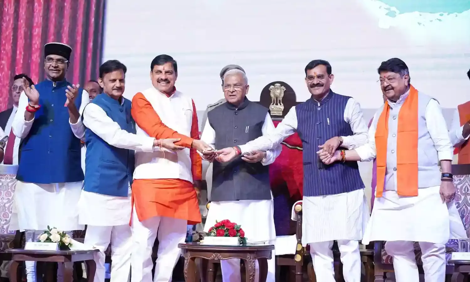 सफाई मित्रों के लिए सीएम मोहन यादव की बड़ी घोषणा, जितने ज्यादा स्टार उतनी अधिक प्रोत्साहन राशि सफाई मित्रों के लिए सीएम मोहन यादव की बड़ी घोषणा, जितने ज्यादा स्टार उतनी अधिक प्रोत्साहन राशि