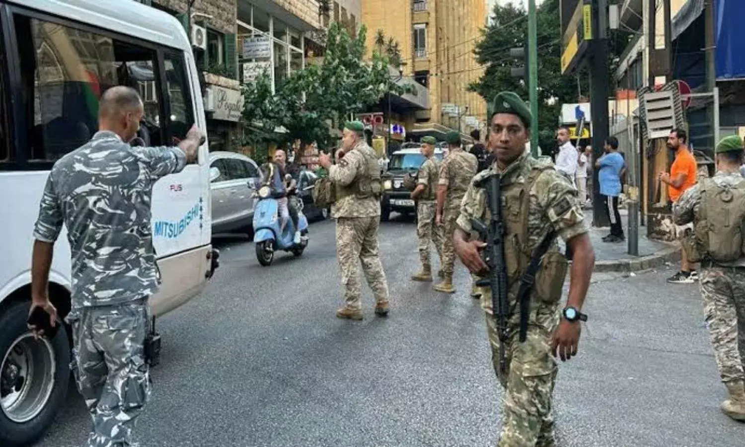 लेबनान के पेजर्स में बड़ा सीरियल ब्लास्ट, घटना में  8 लोगों की मौत की खबर