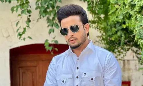 फेमस पंजाबी सिंगर आर. नैत