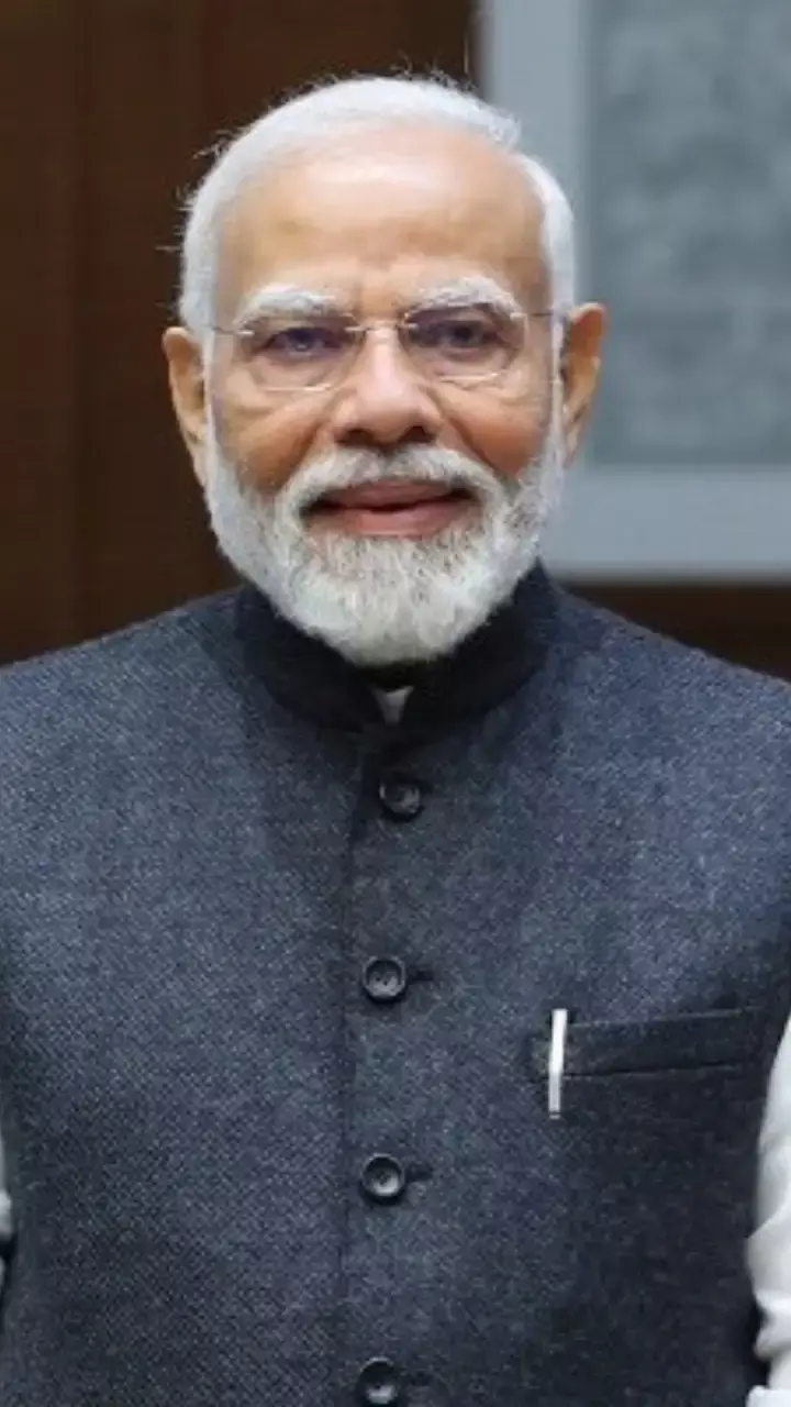 पीएम मोदी ने पिछले 10 सालों में कहां और कैसे मनाया अपना जन्मदिन, देखें तस्वीरें