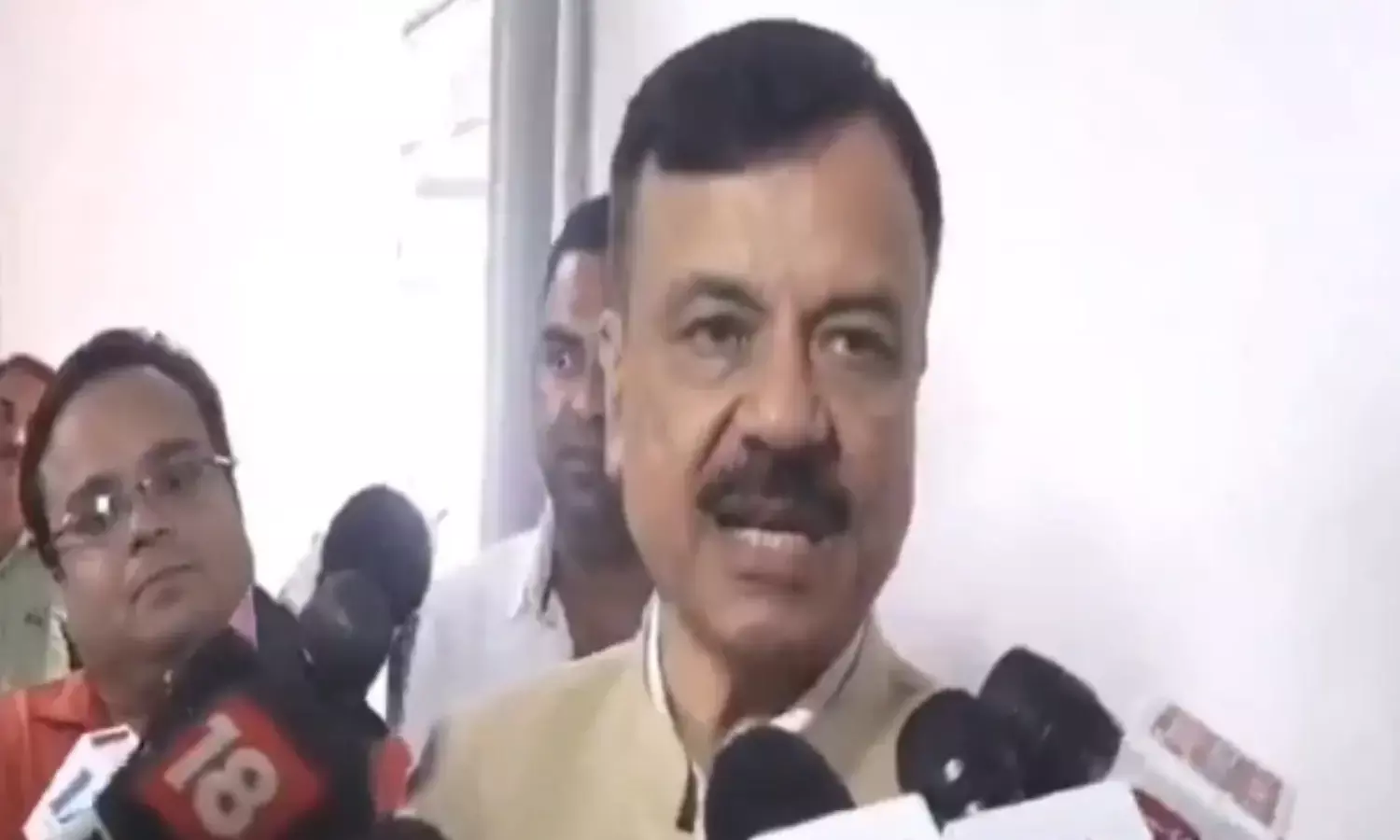 अतिथि शिक्षक नियमितीकरण पर स्कूल शिक्षा मंत्री राव उदय प्रताप सिंह का बड़ा बयान अतिथि शिक्षक नियमितीकरण पर स्कूल शिक्षा मंत्री राव उदय प्रताप सिंह का बड़ा बयान