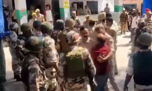 किश्तवाड़ में वोटिंग के बीच विवाद, बीजेपी उम्मीदवार का आरोप, PDP और NC के कार्यकर्ताओं ने की धक्का - मुक्की