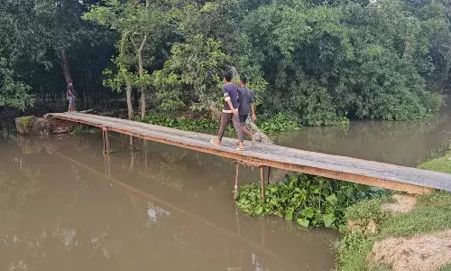 शाहाबाद के हूंसेपुर-करमाया को नुमाइंदों से मिलते रहे बातों के बताशे