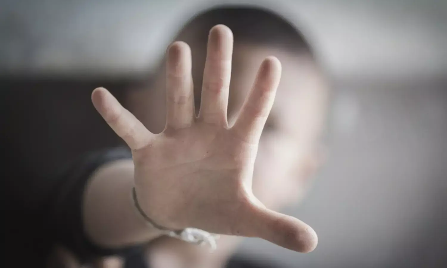 भोपाल में शिक्षक ने किया छात्र से दुष्कर्म, पेपर में पास कराने के लिए बनाए अप्राकृतिक संबंध