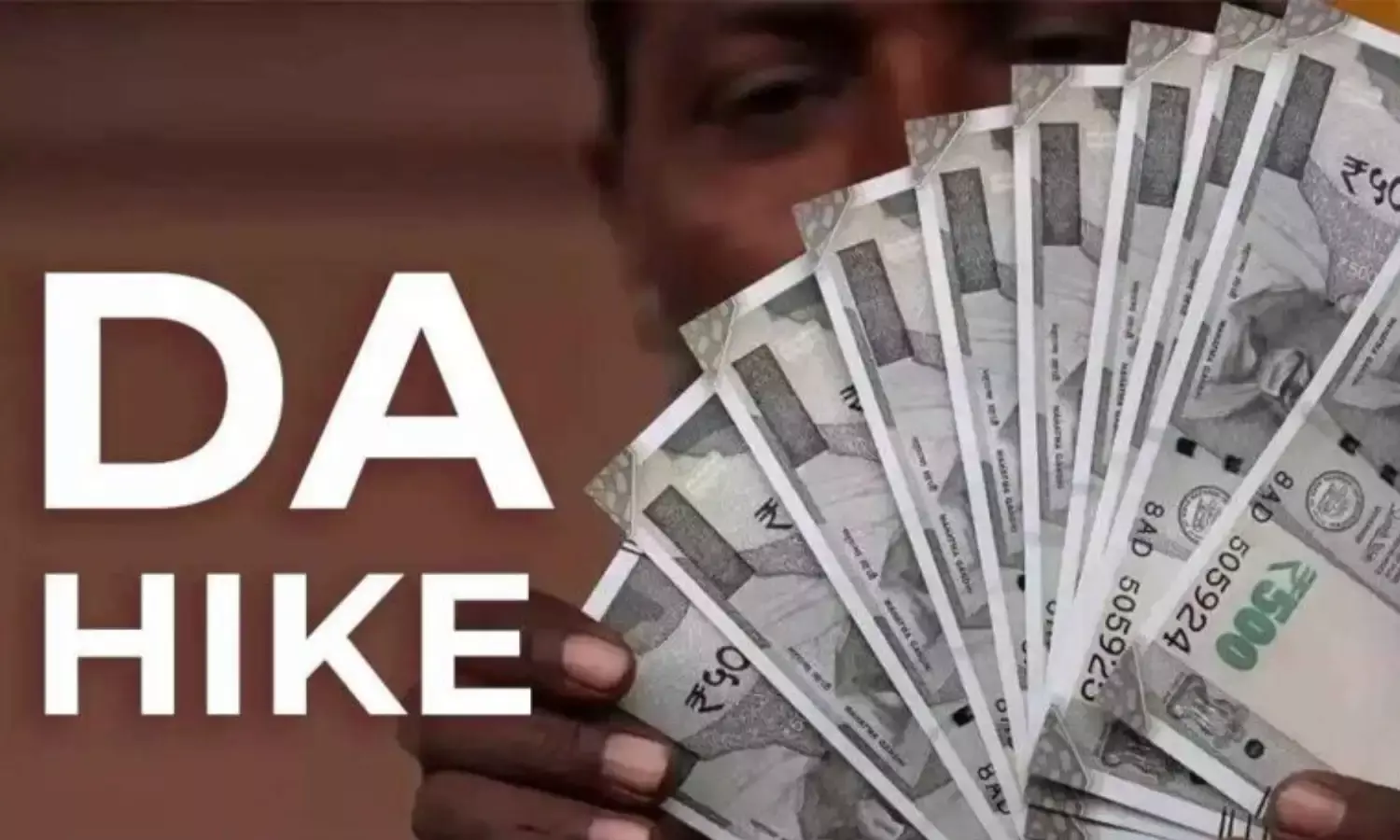 UP में 8 लाख कर्मचारियों और 12 लाख पेंशनधारियों को होगा फायदा, DA में 4 % की बढ़ौतरी
