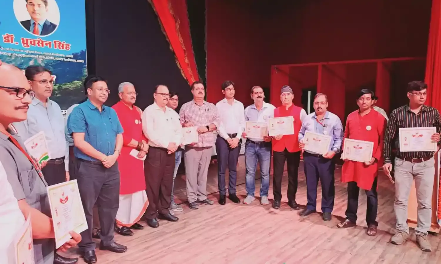 आजमगढ़ में जुटे नदी विशेषज्ञ, स्वस्थ नदियां स्वस्थ समाज पर हुई चर्चा…