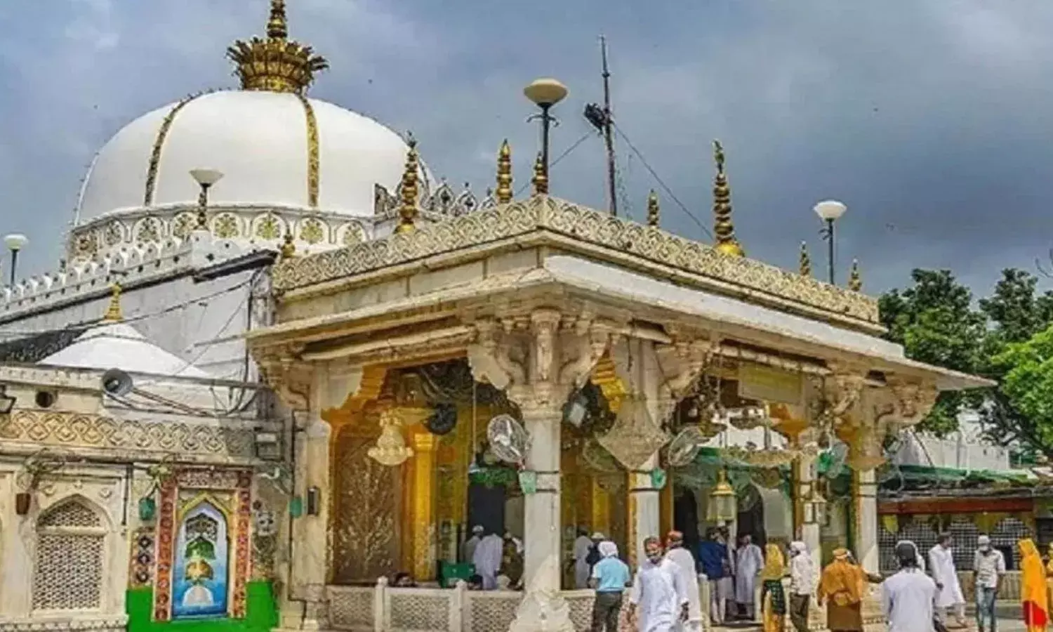 अजमेर दरगाह को घोषित किया जाए श्री संकटमोचन महादेव विराजमान मंदिर, हिंदू सेना ने खटखटाया कोर्ट का दरवाजा