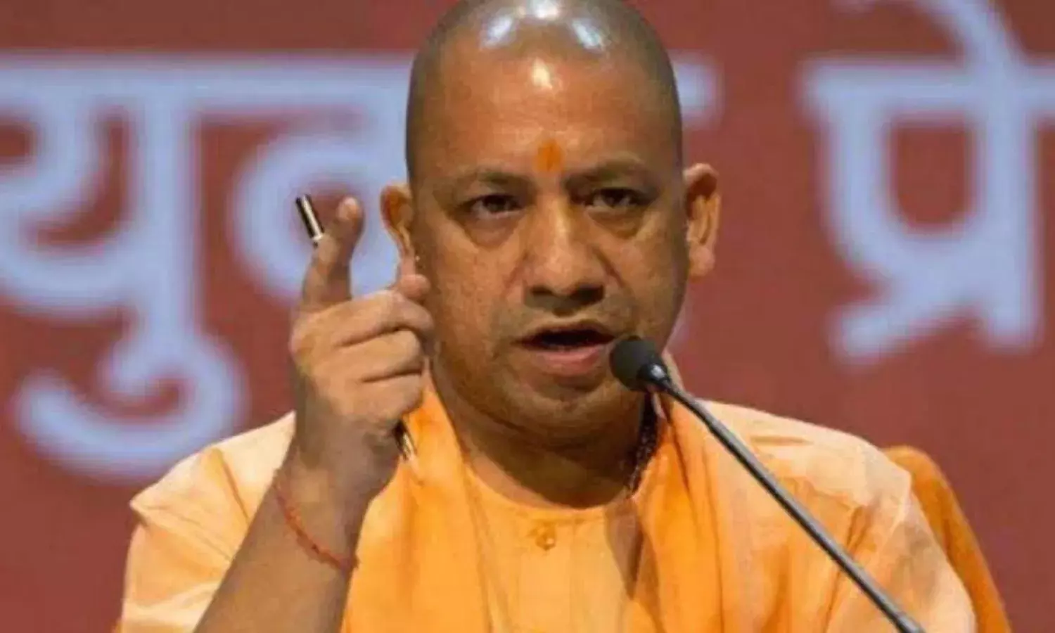 सुप्रीम कोर्ट की रोक के बाद भी योगी सरकार ने जारी किया आदेश, ढाबा-रेस्टोरेंट पर मालिक की नेम प्लेट जरूरी