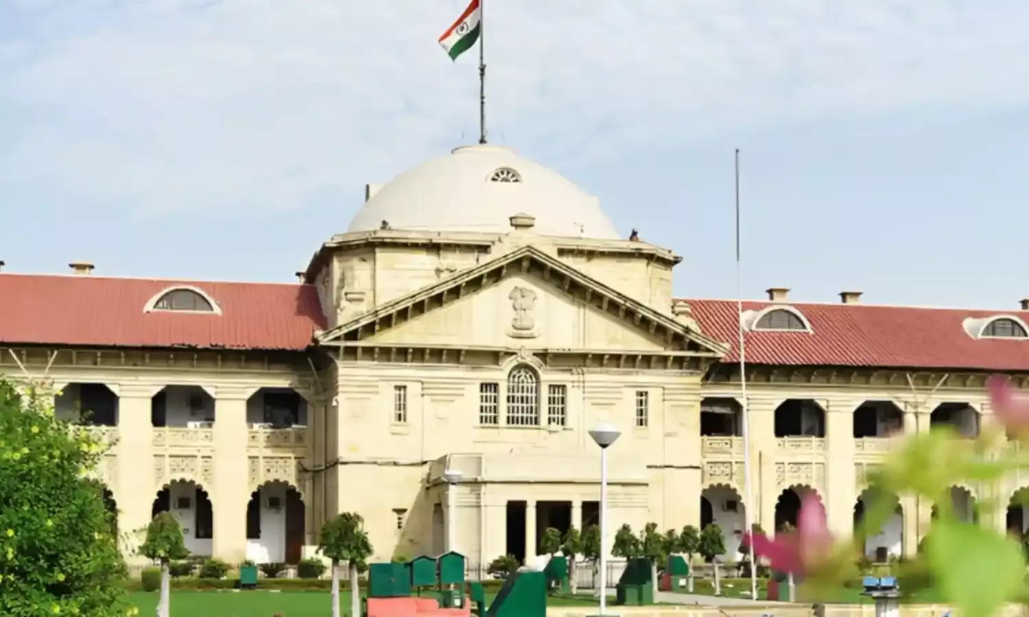 80 साल के बुजुर्ग और उनकी पत्नी के बीच गुजारा भत्ते की लड़ाई, इलाहाबाद हाई कोर्ट को मामला सुन कलयुग की याद आई