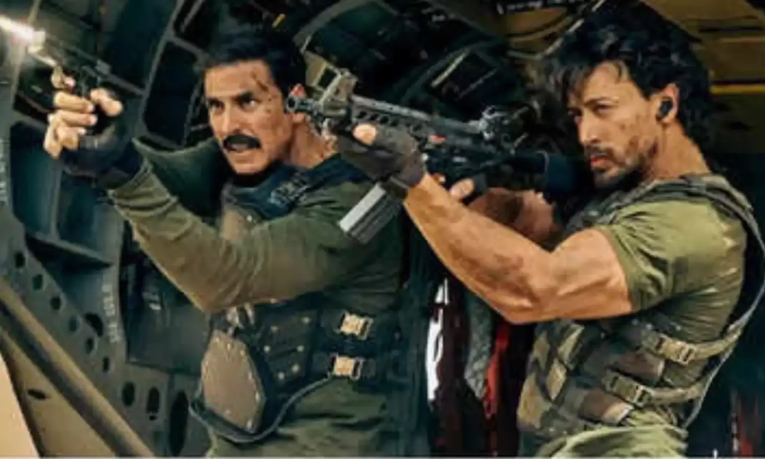 Netflix पर बड़े मियां छोटे मिया ने पैसे के लेनदेन को लेकर लगाया बड़ा आरोप, जानिए मामाला