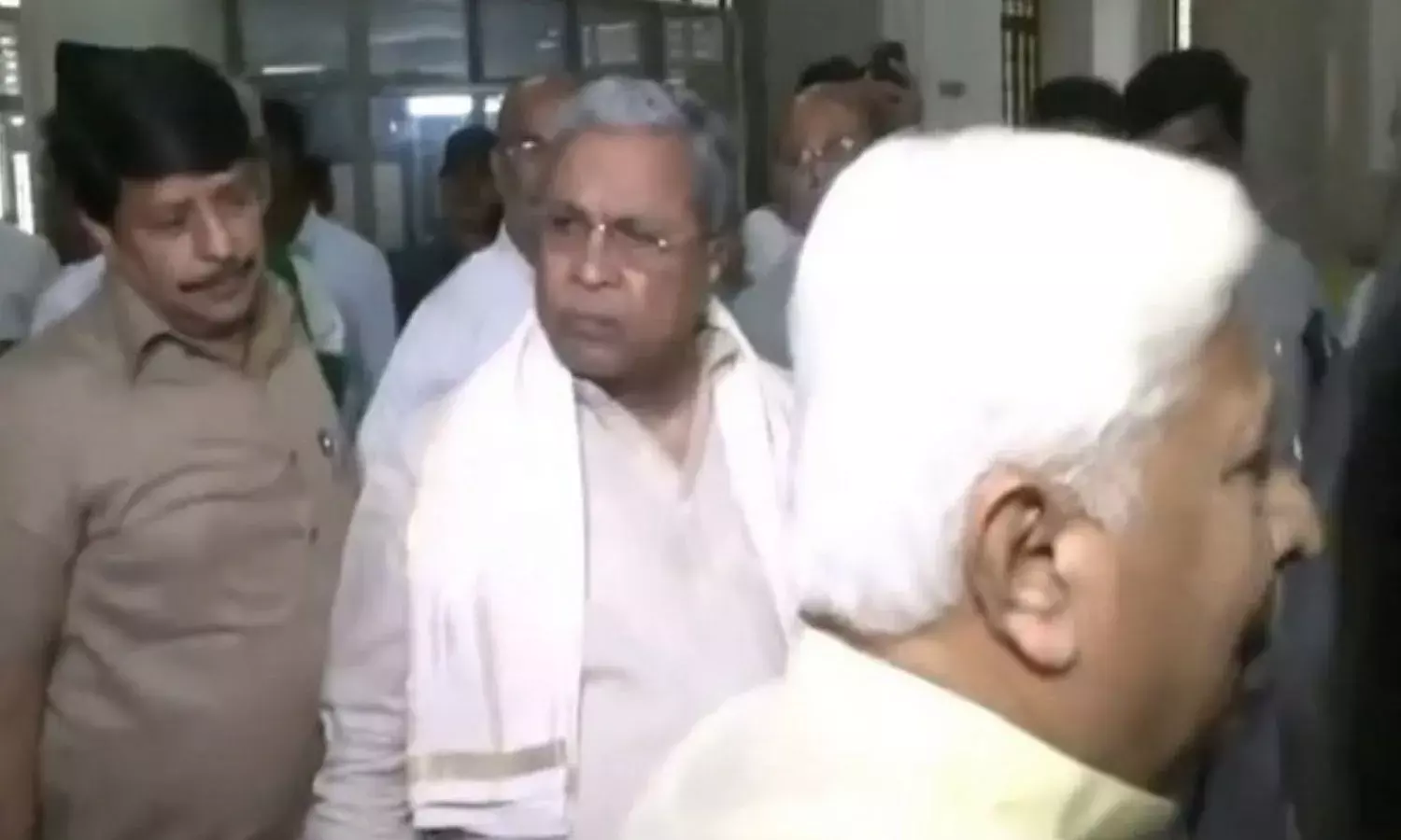 बीजेपी की मांग पर चिड़े कर्नाटक सीएम सिद्धारमैया, कही ये बात