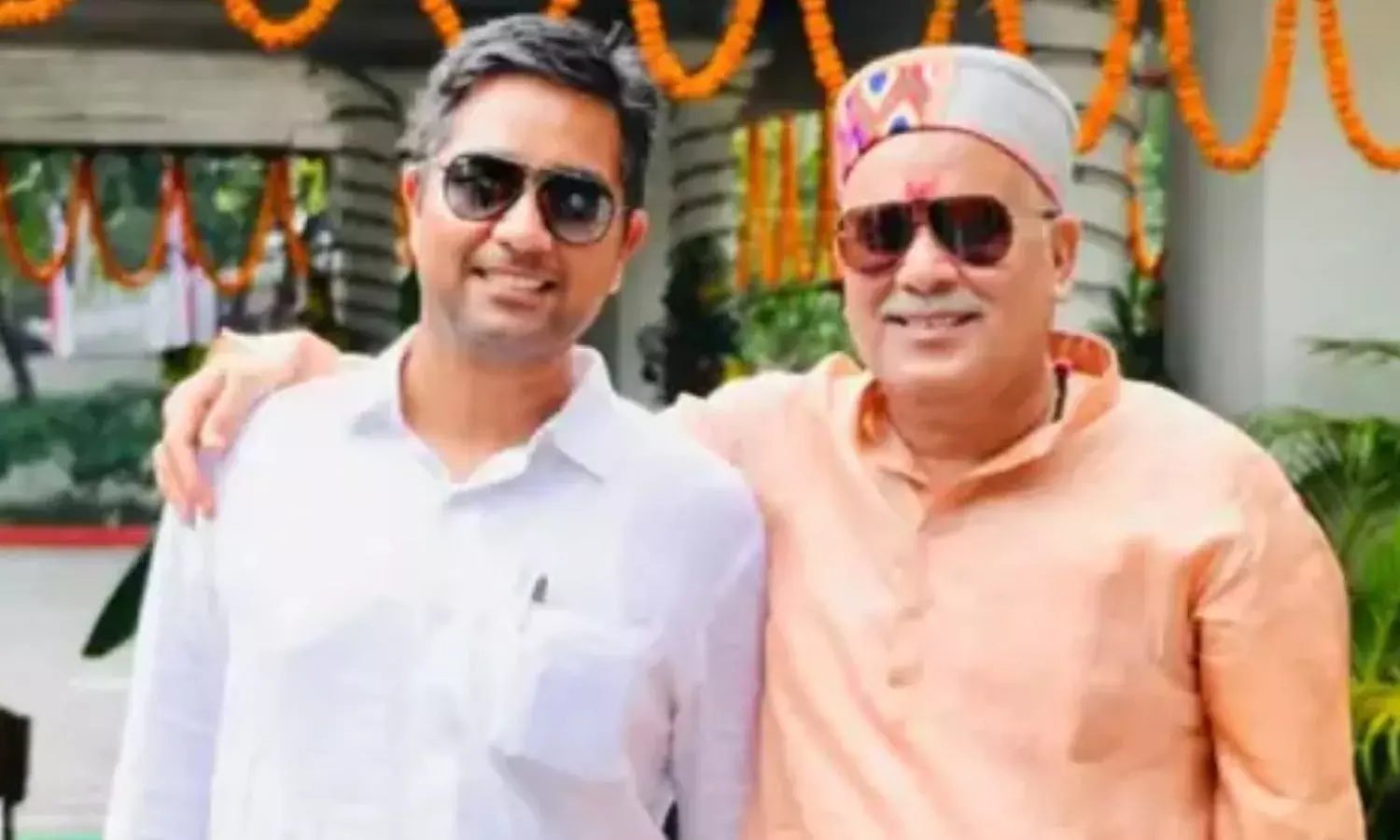 पूर्व CM भूपेश बघेल के बेटे को पुलिस ने बुलाया थाने, बंद कमरे में कर रही पूछताछ पूर्व CM भूपेश बघेल के बेटे को पुलिस ने बुलाया थाने, बंद कमरे में कर रही पूछताछ