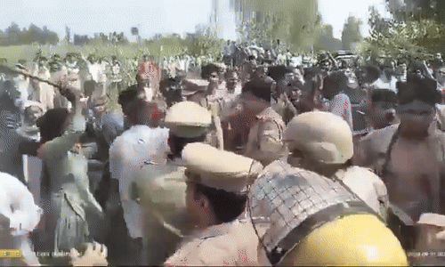 मुरादाबाद में ट्रैक्टर के नीचे दबकर ग्रामीण की मौत, लोगों ने लगाया पुलिस पर अवैध वसूली का आरोप, जमकर हुई हाथापाई