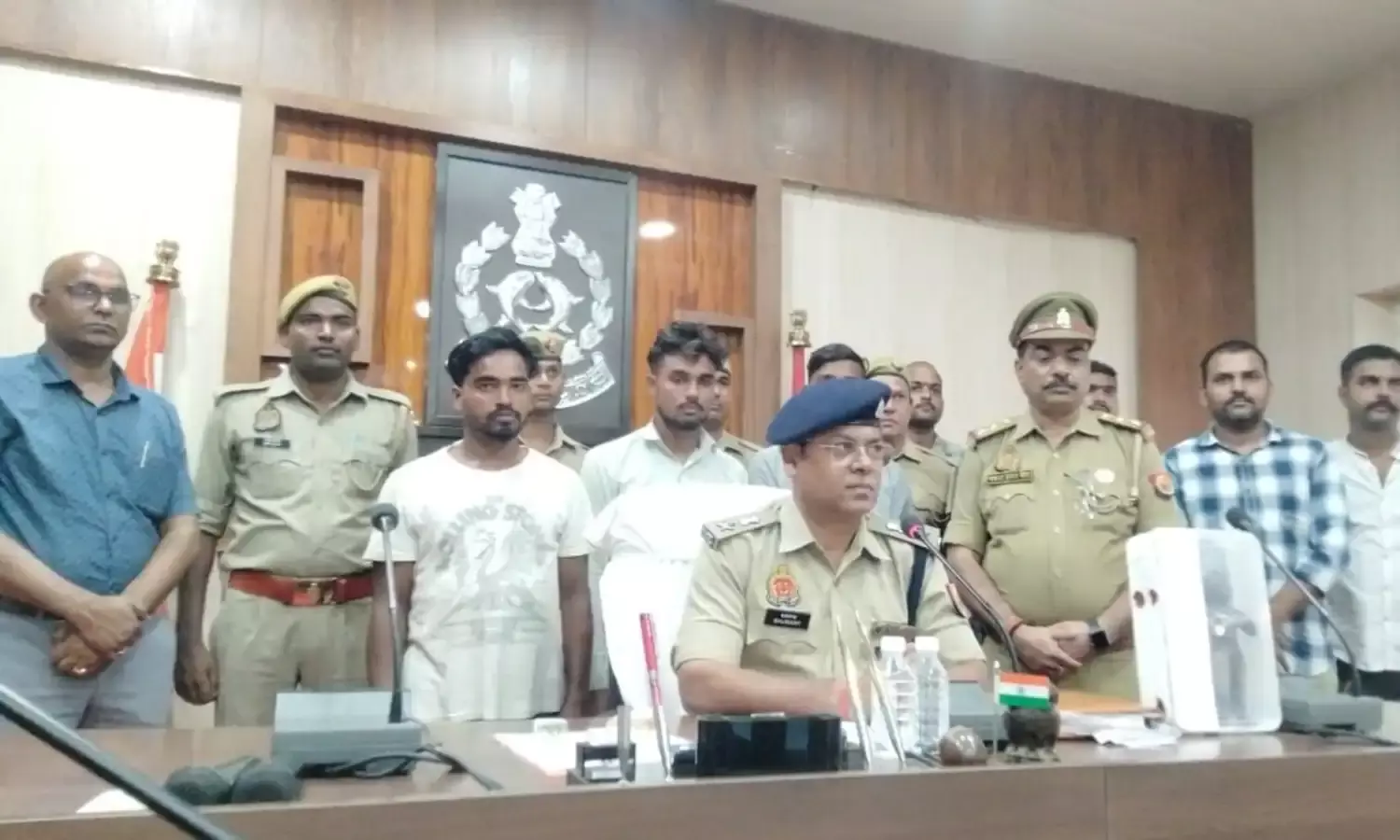 पुलिस और क्राइम ब्रांच को मिली बड़ी सफलता, अष्टधातु की मूर्ति तस्करी का पर्दाफाश…