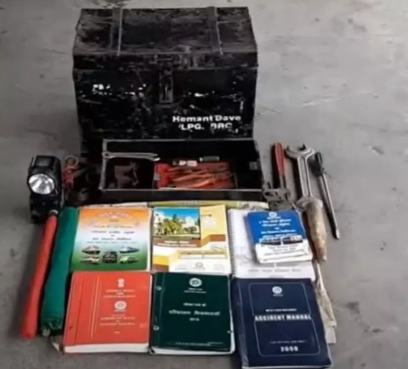 लाइन बॉक्स लाइन बॉक्स