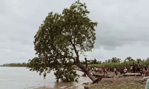 बहराइच में सुजौली के गुप्ता पुरवा गाँव को लील गयीं घाघरा नदी की लहरें
