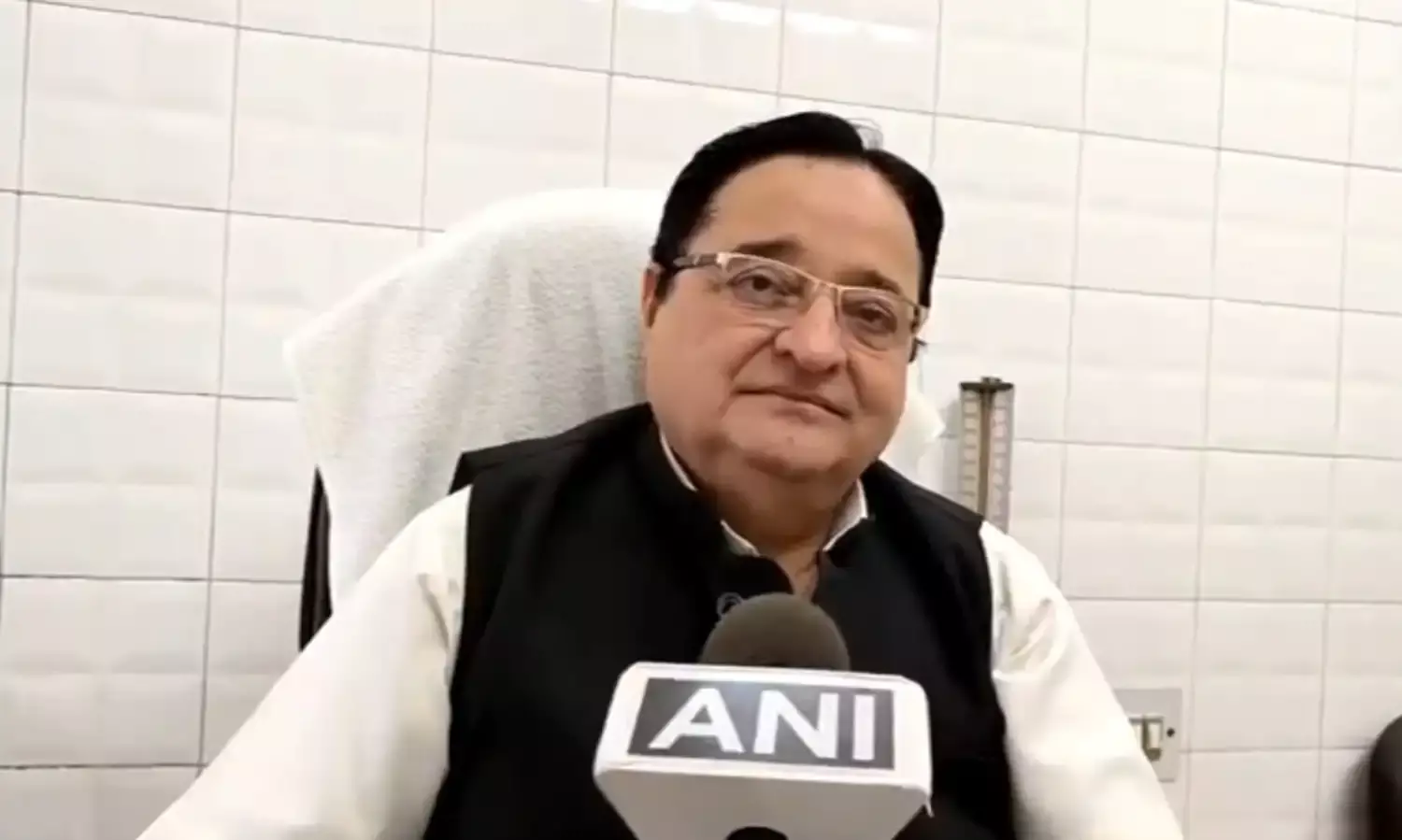 गाय को राज्यमाता का दर्जा देने पर बोले सपा नेता एसटी हसन, चुनाव बाद दर्जा रहेगा या नहीं