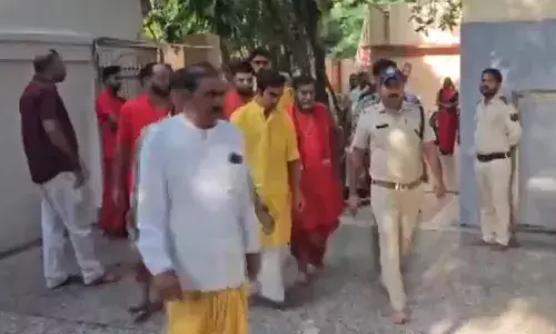 भारतीय क्रिकेट टीम के हेड कोच गौतम गंभीर ने मां पीताम्बरा मंदिर में की पूजा-अर्चना