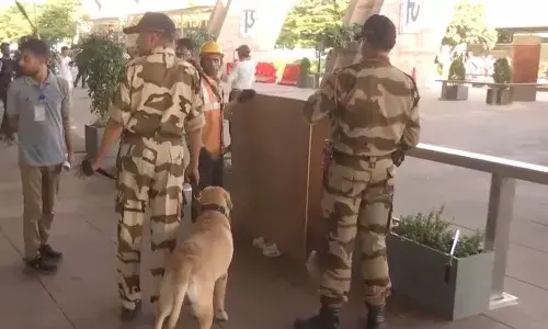 जयपुर एयरपोर्ट को मिली बम से उड़ाने की धमकी, CISF का सर्च ऑपरेशन जारी