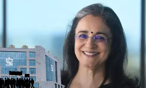 सेबी चीफ पर हिंडनबर्ग ने लगाया आरोप, पार्लियामेंट पैनल ने किया तलब