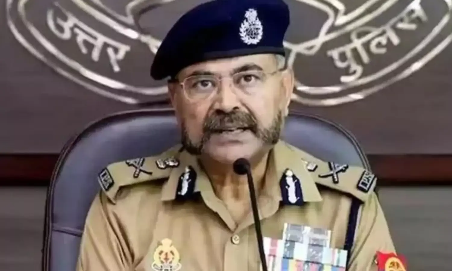 आगामी 1 महीने तक नहीं मिलेगी किसी भी पुलिस कर्मी को छुट्टी, जानिए DGP प्रशांत कुमार ने क्यों जारी किया ऐसा आदेश आगामी 1 महीने तक नहीं मिलेगी किसी भी पुलिस कर्मी को छुट्टी, जानिए DGP प्रशांत कुमार ने क्यों जारी किया ऐसा आदेश