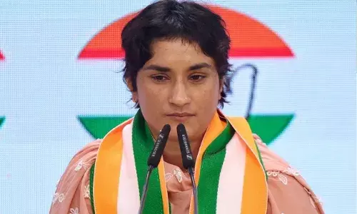 जुलाना सीट से पिछड़ी विनेश फोगाट जुलाना सीट से पिछड़ी विनेश फोगाट