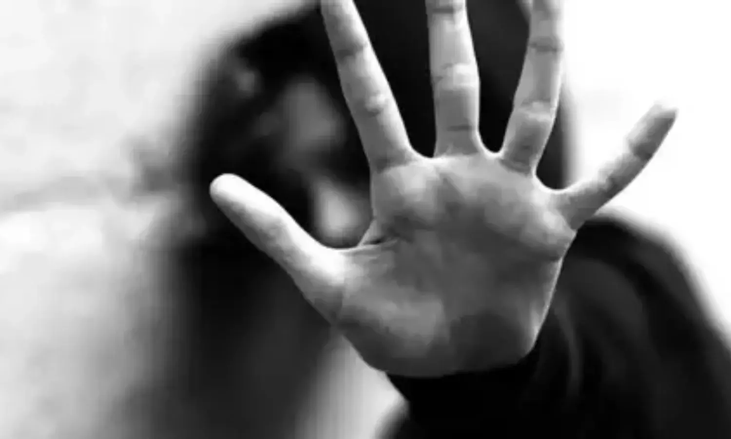 आठवीं क्लास की छात्रा पर एसिड अटैक का मामला, अस्पताल में इलाज के दौरान मौत