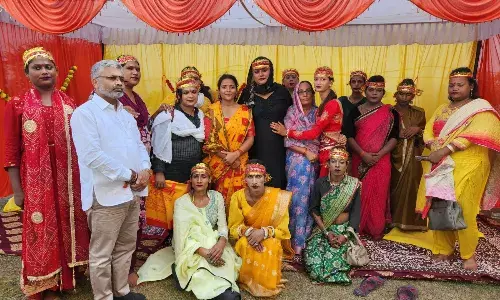 सोशल वर्कर गरिमा सिंह पांच साल से करवा रही हैं किन्नर भोज…