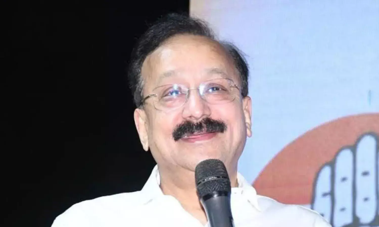 एनसीपी के वरिष्ठ नेता बाबा सिद्दीकी की हत्या, अज्ञातों ने मारी 3 गोलियां