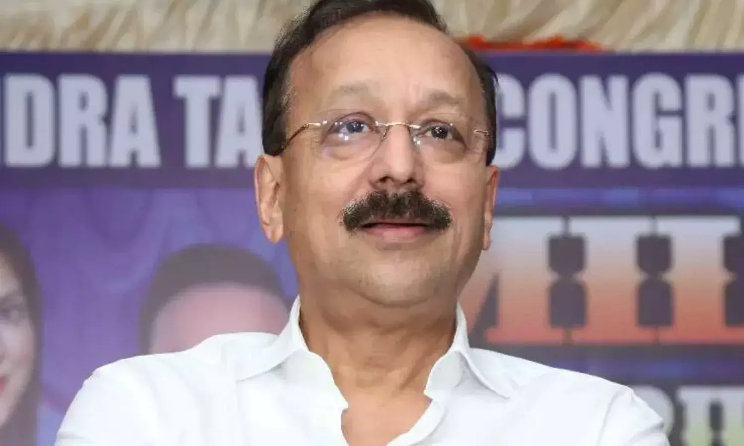 एनसीपी नेता बाबा सिद्दीकी को किया सुपुर्द-ए-खाक, राजकीय सम्मान के साथ दी विदाई