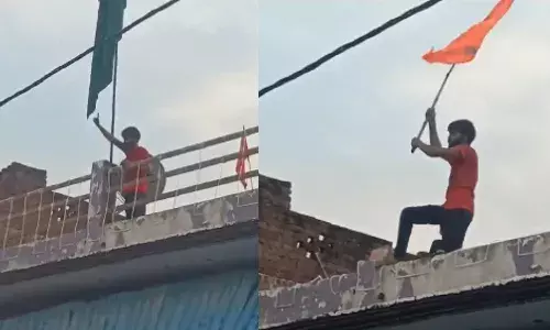 बहराइच में हुए बवाल का वीडियो आया सामने, युवक ने पहले हरा झंडा उतारा फिर चलीं गोलियां...