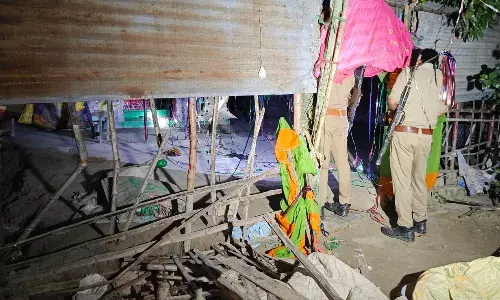 बहराइच में नहीं थम रही हिंसा, गांव में धार्मिक स्थल को जलाने की कोशिश