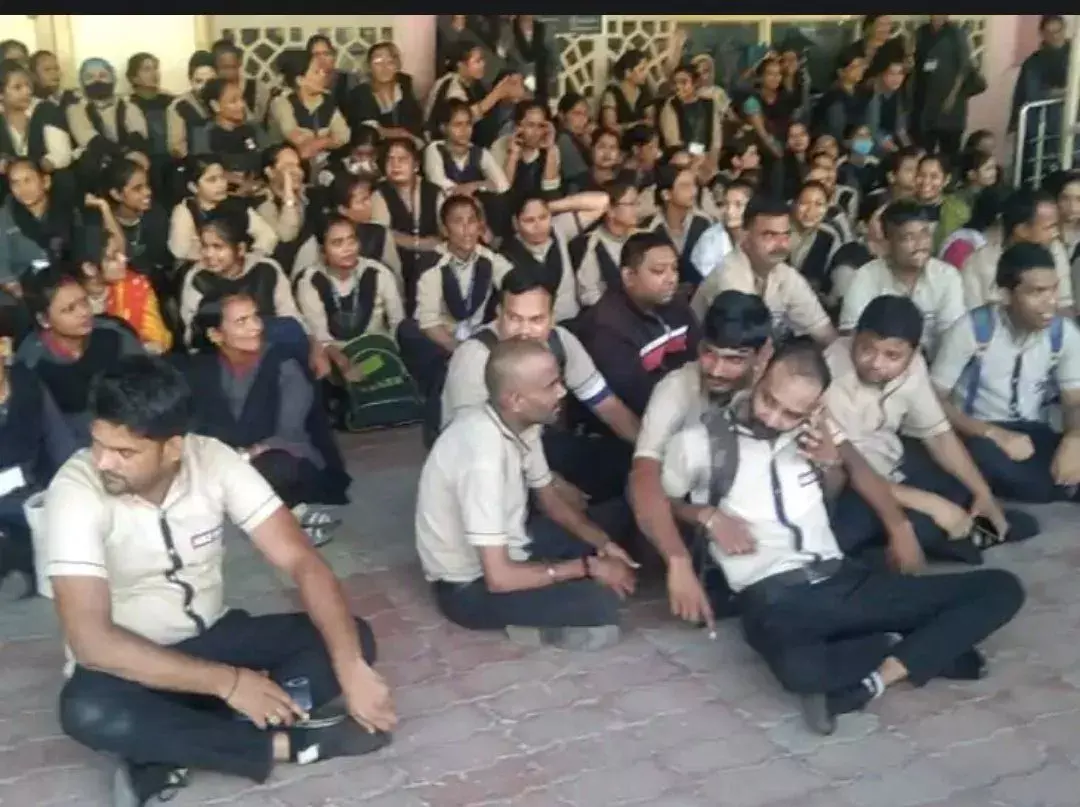 हमीदिया अस्पताल में कर्मचारियों की हड़ताल, कांग्रेस बोली - लाडले भाईयों पर भी ध्यान दे मोहन सरकार