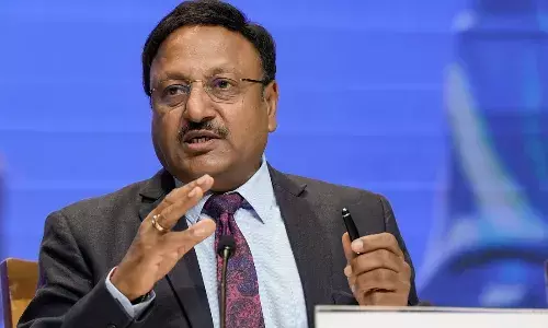 पिथौरागढ़ में फंसे मुख्य चुनाव आयुक्त राजीव कुमार, हेलिकॉप्टर की हुई थी इमरजेंसी लैंडिंग