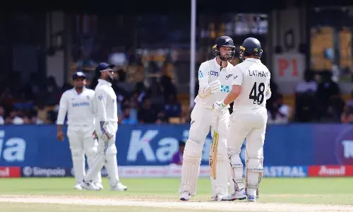 बेंगलुरु टेस्ट में न्यूजीलैंड की टीम ने बनाया दबदबा, भारत की बल्‍लेबाजी फेल...
