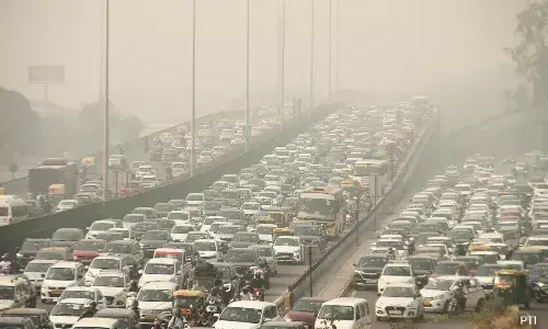दिल्‍ली की हवा में फिर जहर, AQI 300 के पास, इन चीजों का ध्‍यान रखें दिल्‍लीवासी...