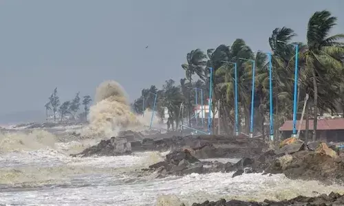 बंगाल की खाड़ी से उठ रहे चक्रवर्ती तूफान से कई राज्यों में होगी भारी बारिश, IMD ने जारी किया अलर्ट