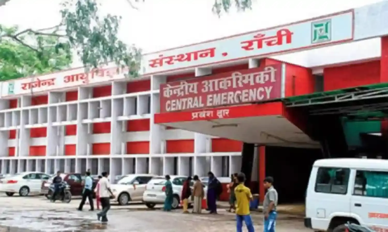 RIMS Doctor Jumps from Roof with his Girlfriend