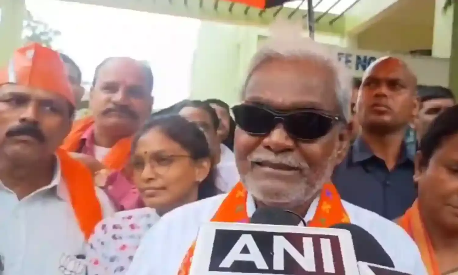 Champai Soren Filed Nomination