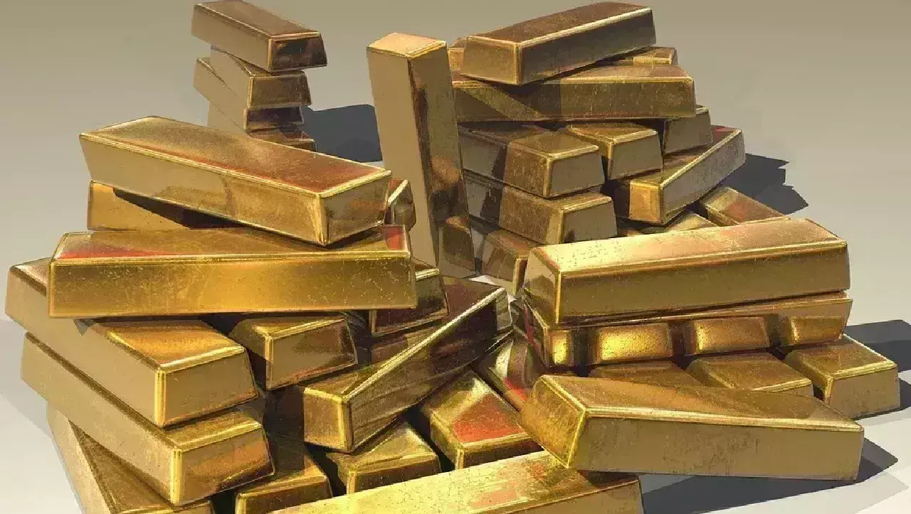 Pune Gold Seized
