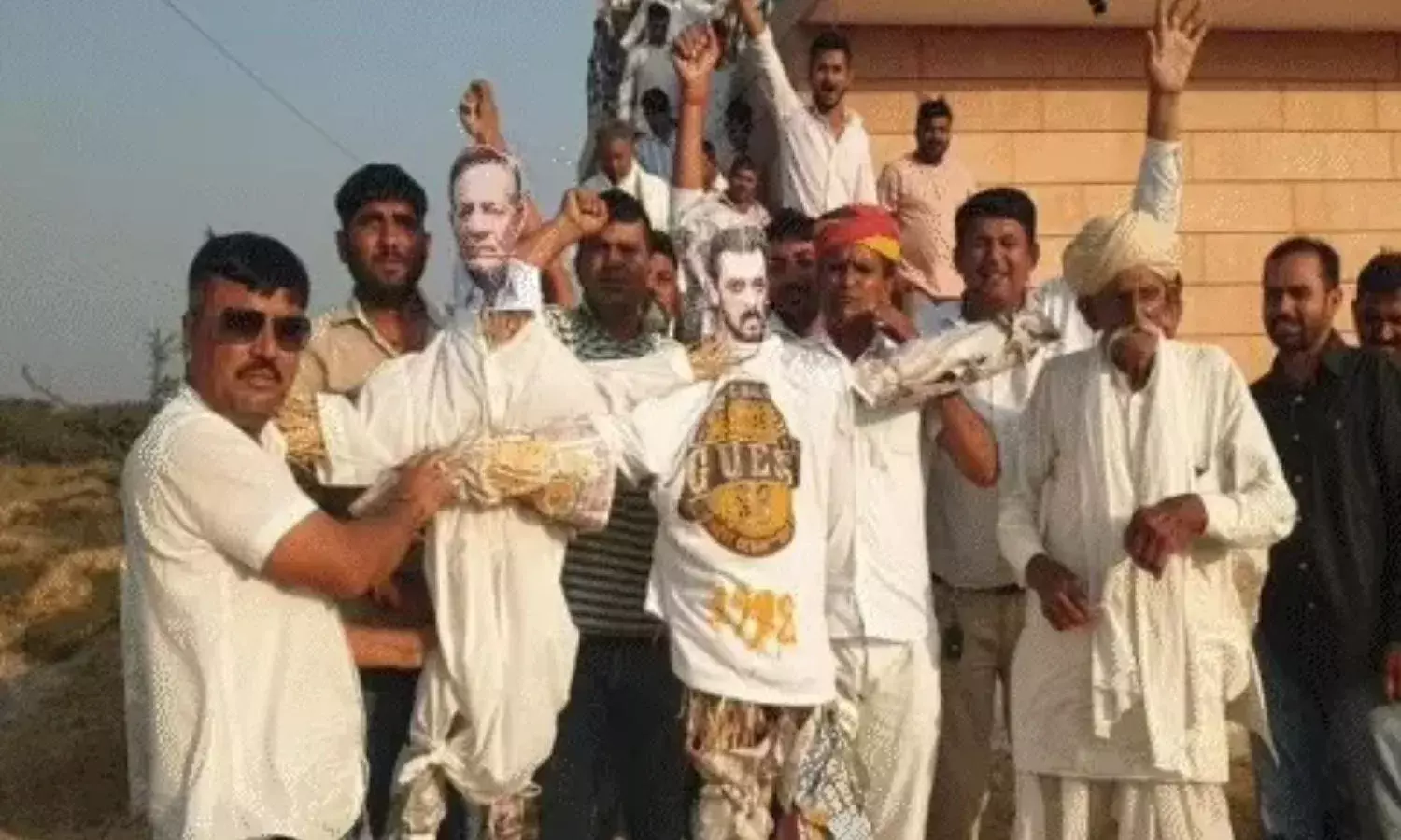Bishnoi Community Burnt Effigies of Salman Khan and Salim Khan