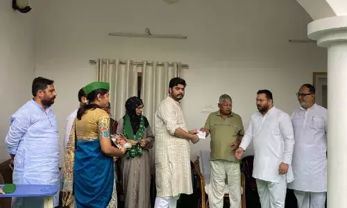 पूर्व सांसद शहाबुद्दीन की पत्नी हिना शाहब और बेटा ओसामा RJD में शामिल, तेजस्वी बोले - बिहार में पार्टी मजबूत