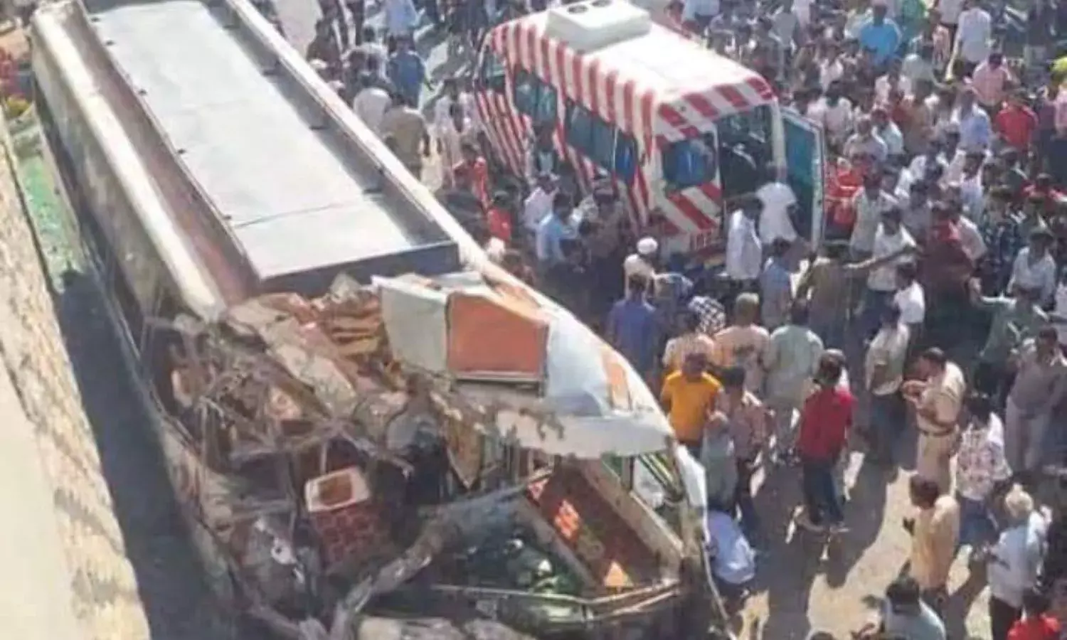 धनतेरस के दिन दर्दनाक सड़क हादसा, 12 लोगों की मौत पर सीएम शर्मा ने जताया शोक