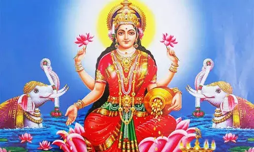 दिवाली के दिन किस स्वरूप में होगी माता लक्ष्मी की पूजा, जानिए इसके बारे में और पूजा का विधान दिवाली के दिन किस स्वरूप में होगी माता लक्ष्मी की पूजा, जानिए इसके बारे में और पूजा का विधान